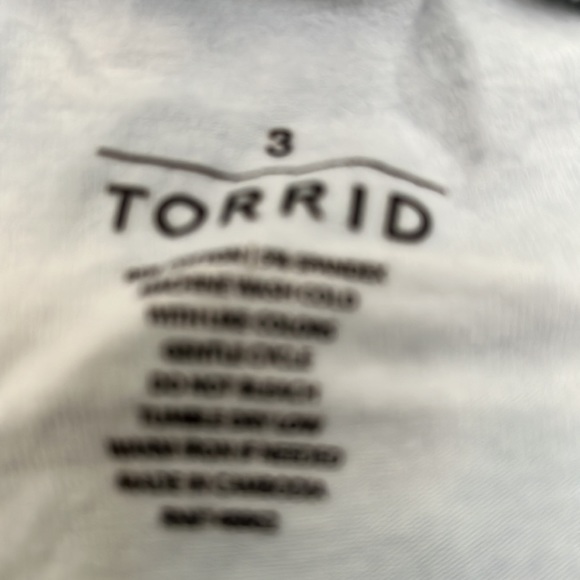 Torrid 3 crop Leggings - Picture 2 of 3